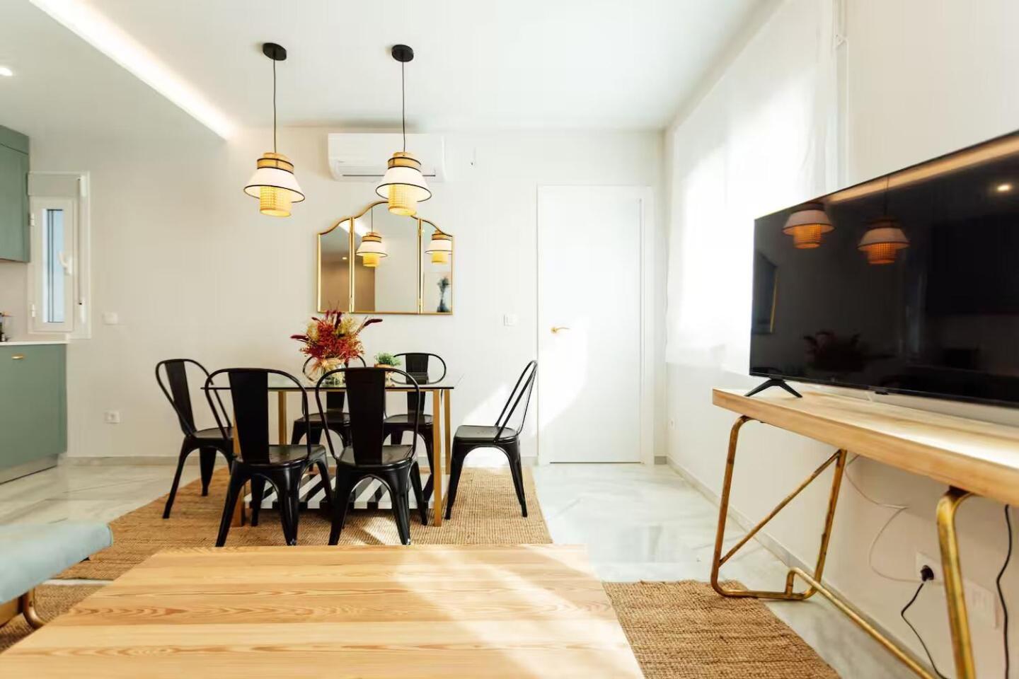 Apartamento Reformed And Comfy- 2Bd 2Bth- Arenal Sevilla Exterior foto