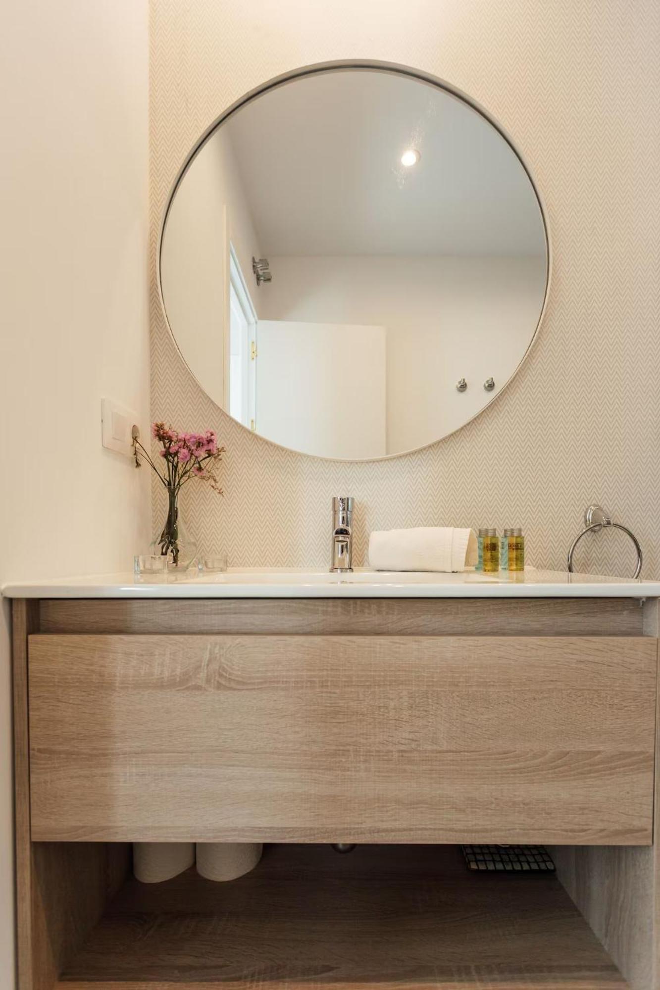 Apartamento Reformed And Comfy- 2Bd 2Bth- Arenal Sevilla Exterior foto