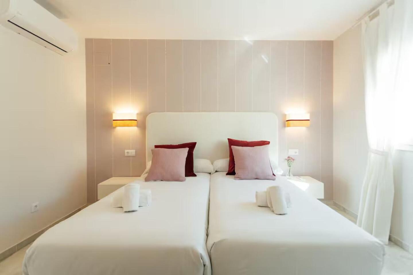 Apartamento Reformed And Comfy- 2Bd 2Bth- Arenal Sevilla Exterior foto