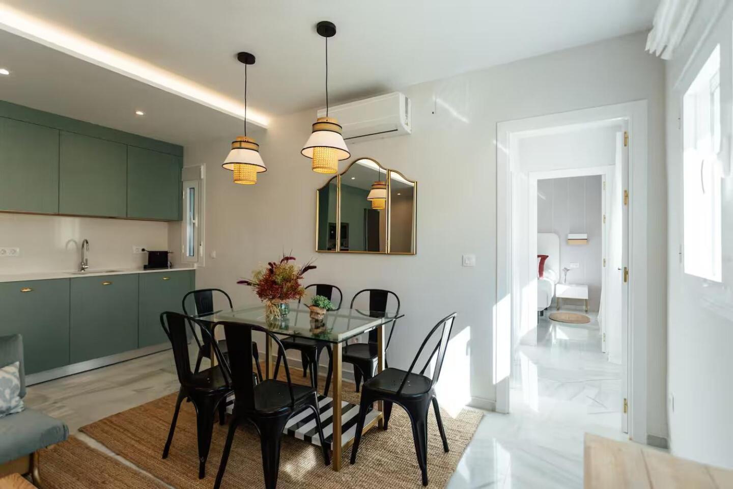 Apartamento Reformed And Comfy- 2Bd 2Bth- Arenal Sevilla Exterior foto